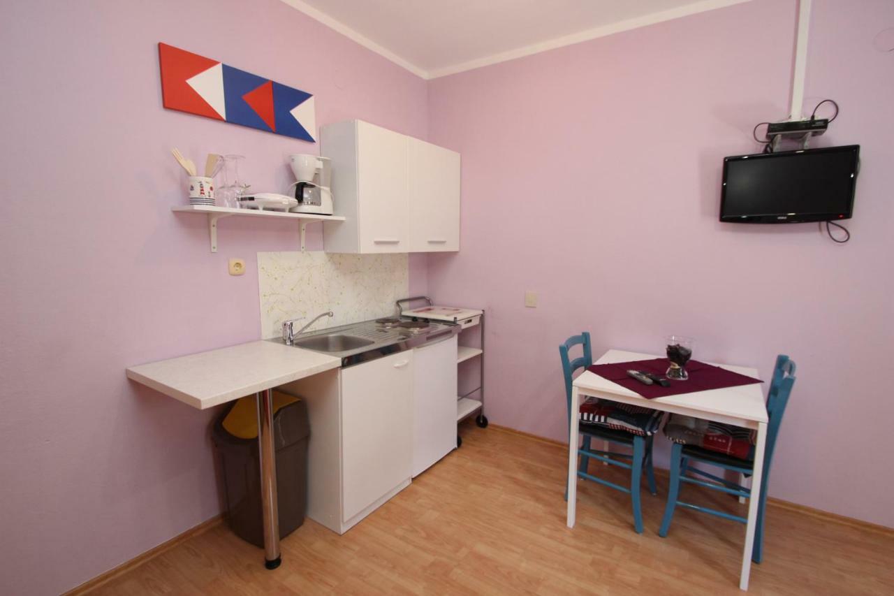 Apartment Sandi Vrsar Exterior foto