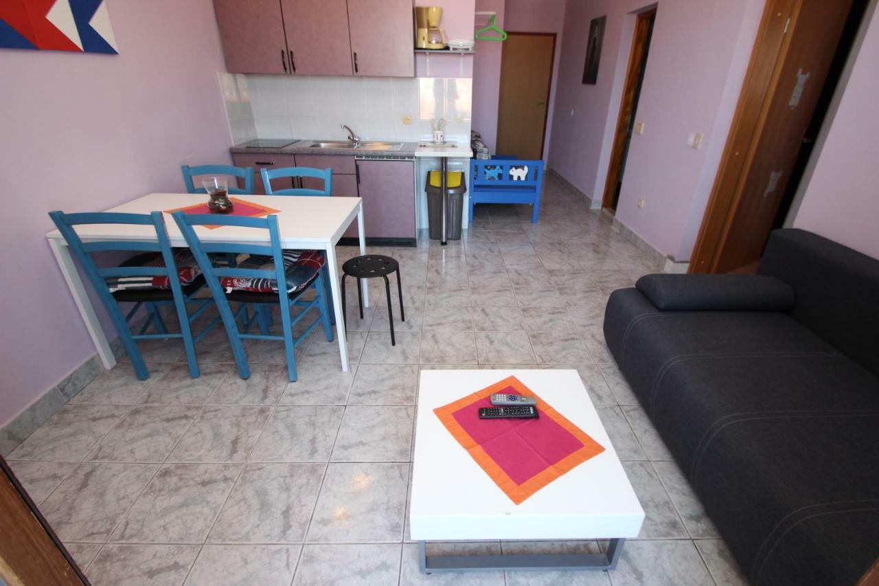 Apartment Sandi Vrsar Exterior foto